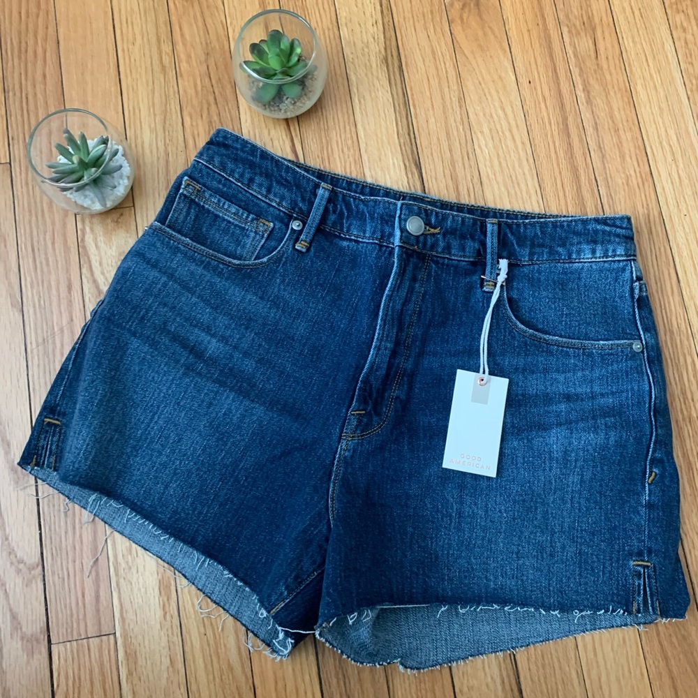 NWT Good American Cut-off Shorts size 10
